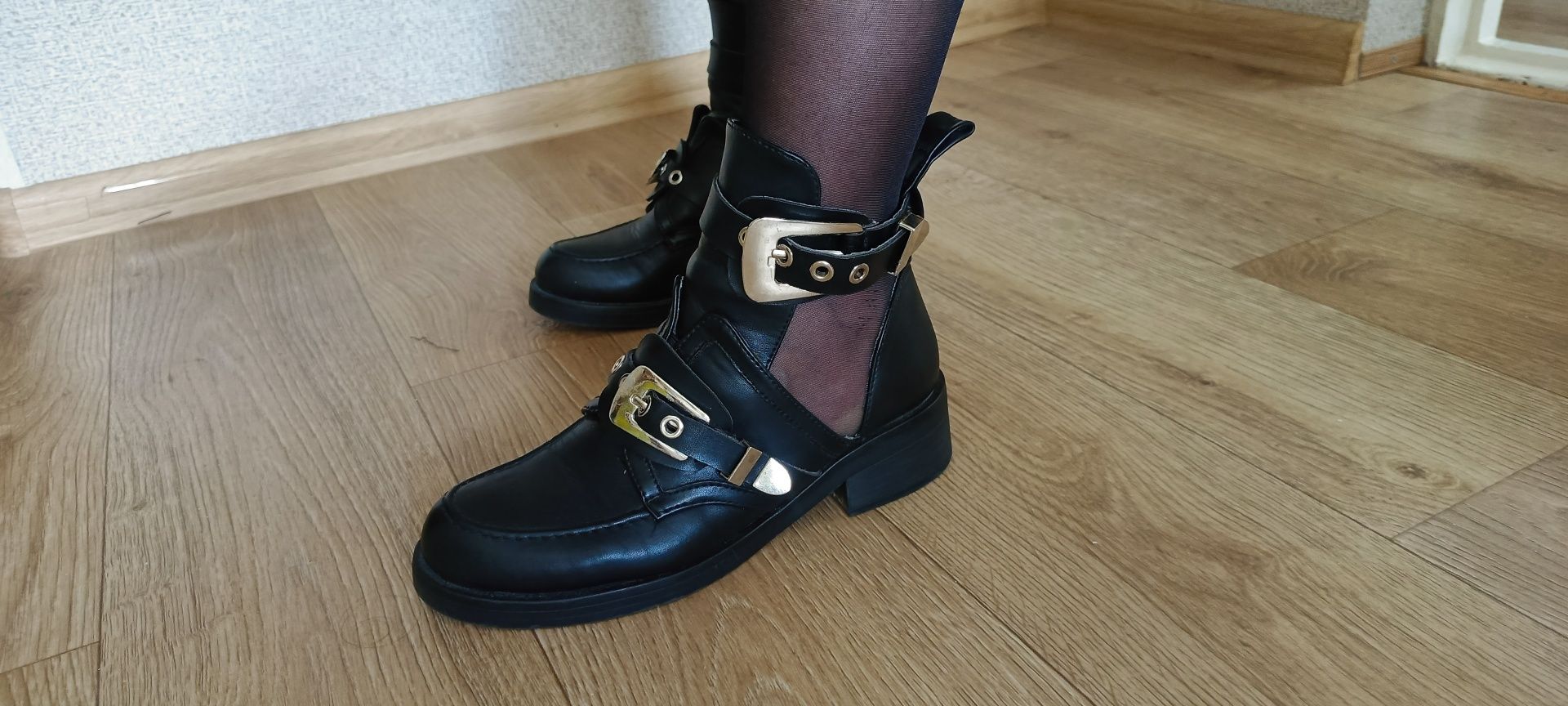 Ботінки - туфлі жіночі в стилі balenciaga