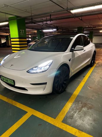 Tesla 3 Performance