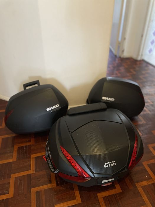 Top Case Givi com Malas laterais