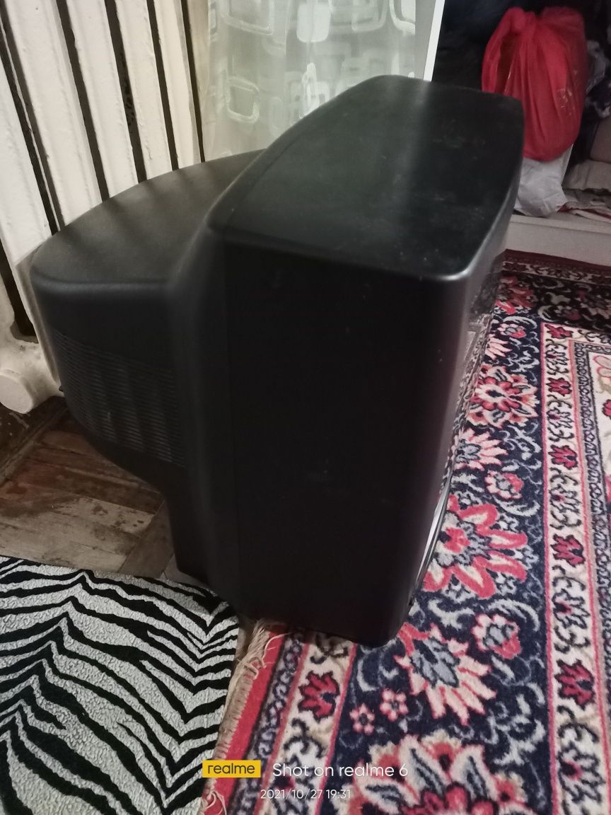 Телевизор  Panasonic Colour TV  TX - 21S1TCC цветной  недорого !