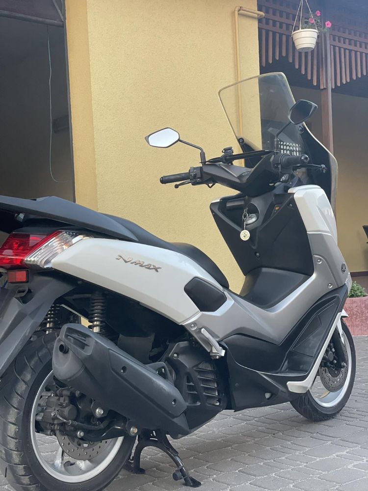 Yamaha N-Max 125
