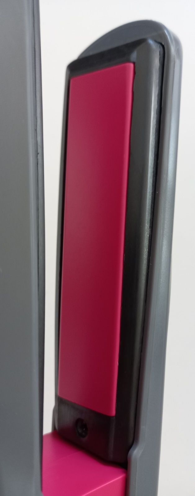 Nowa prostownica do włosów z gniazdem USB typu C