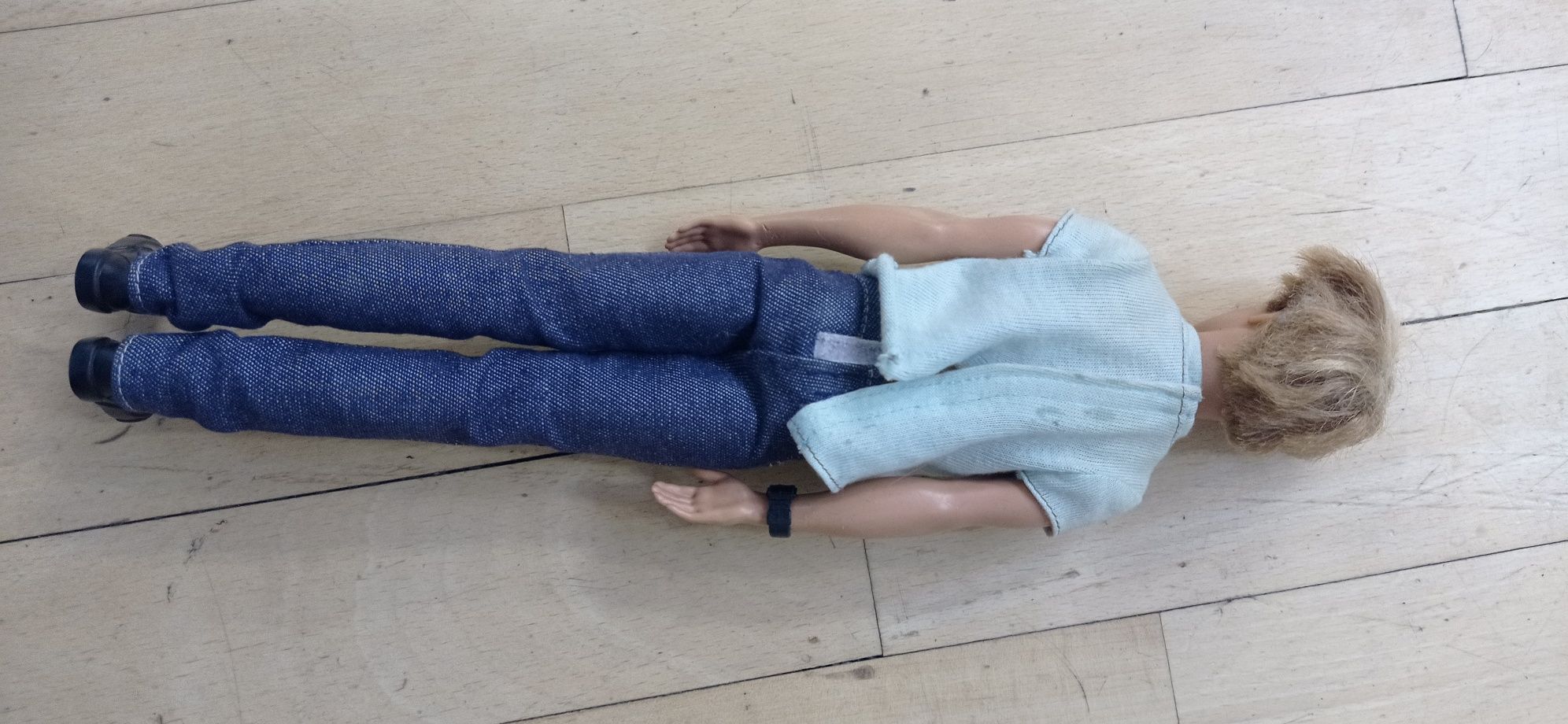 Lalka Ken firmy Mattel mówiacy