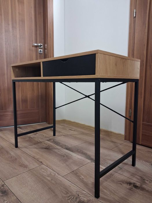 Stolik nocny/toaletka loft