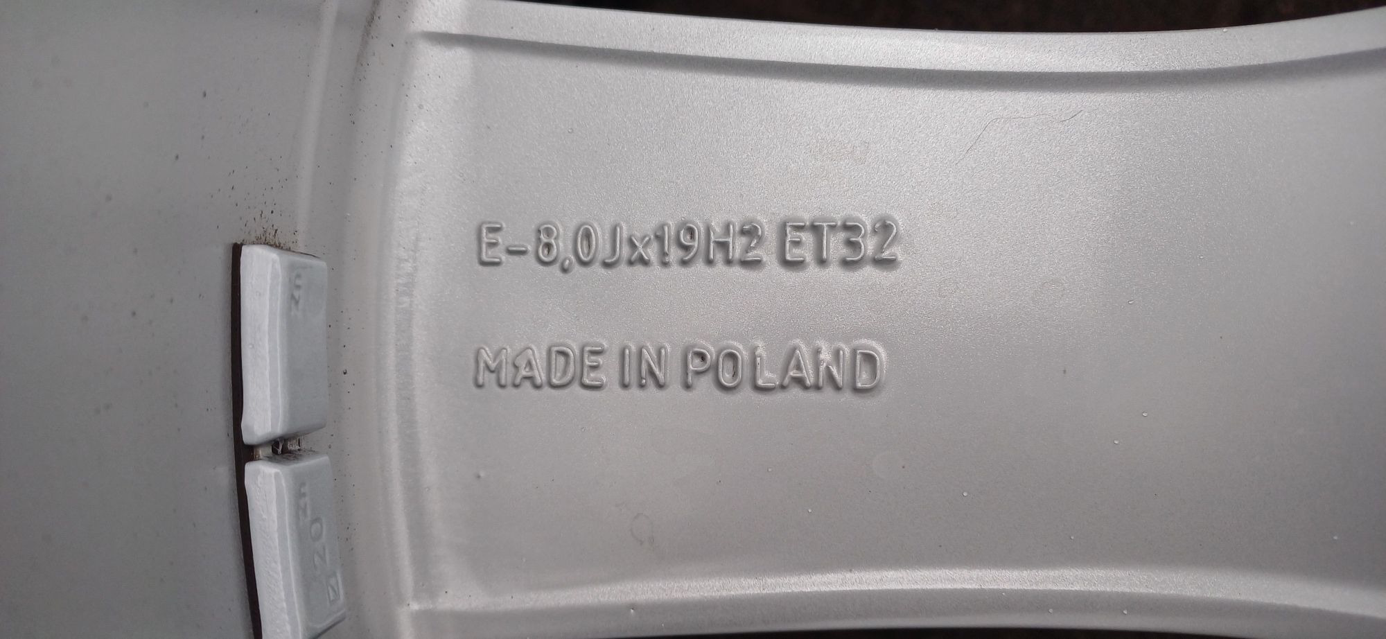 Alufelgi AUDI 8x19 cali , rozstaw śrub 5x112.