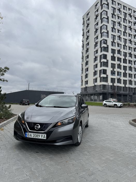 Nissan Leaf 2018 Ніссан Ліф