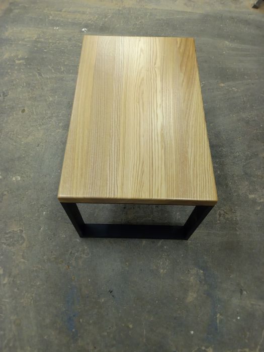 Stolik kawowy drewniany jesionowy w stylu Loft 50cmx80cm nogi metalowe