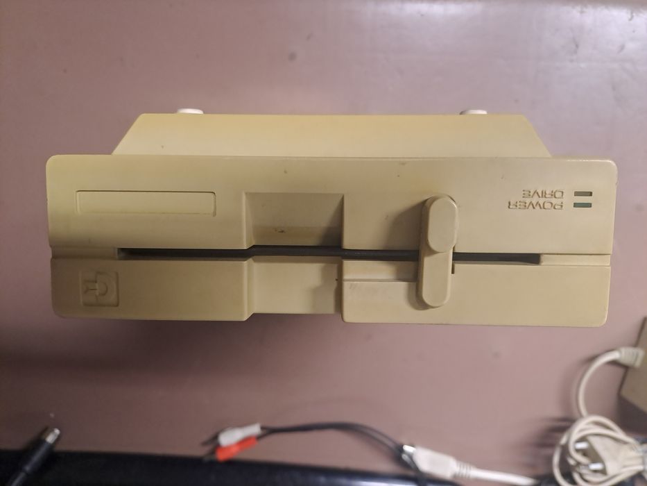 Commodore 1541-II zasilacz kabel sygnału stacja dyskietek