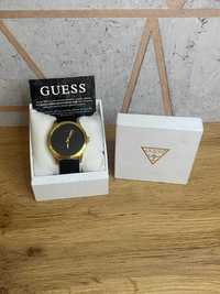 złoty męski zegarek na czarnym silikonowym pasku Guess GW0200G1