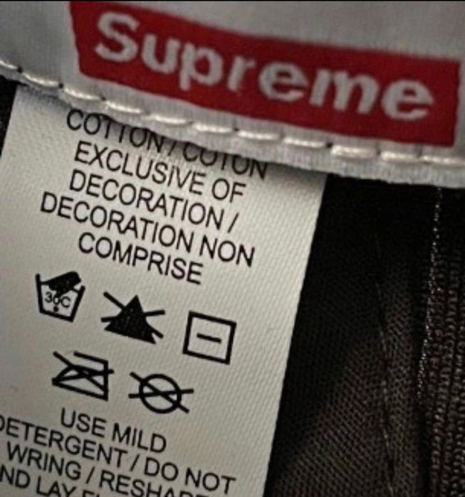 Czapka Supreme z daszkiem