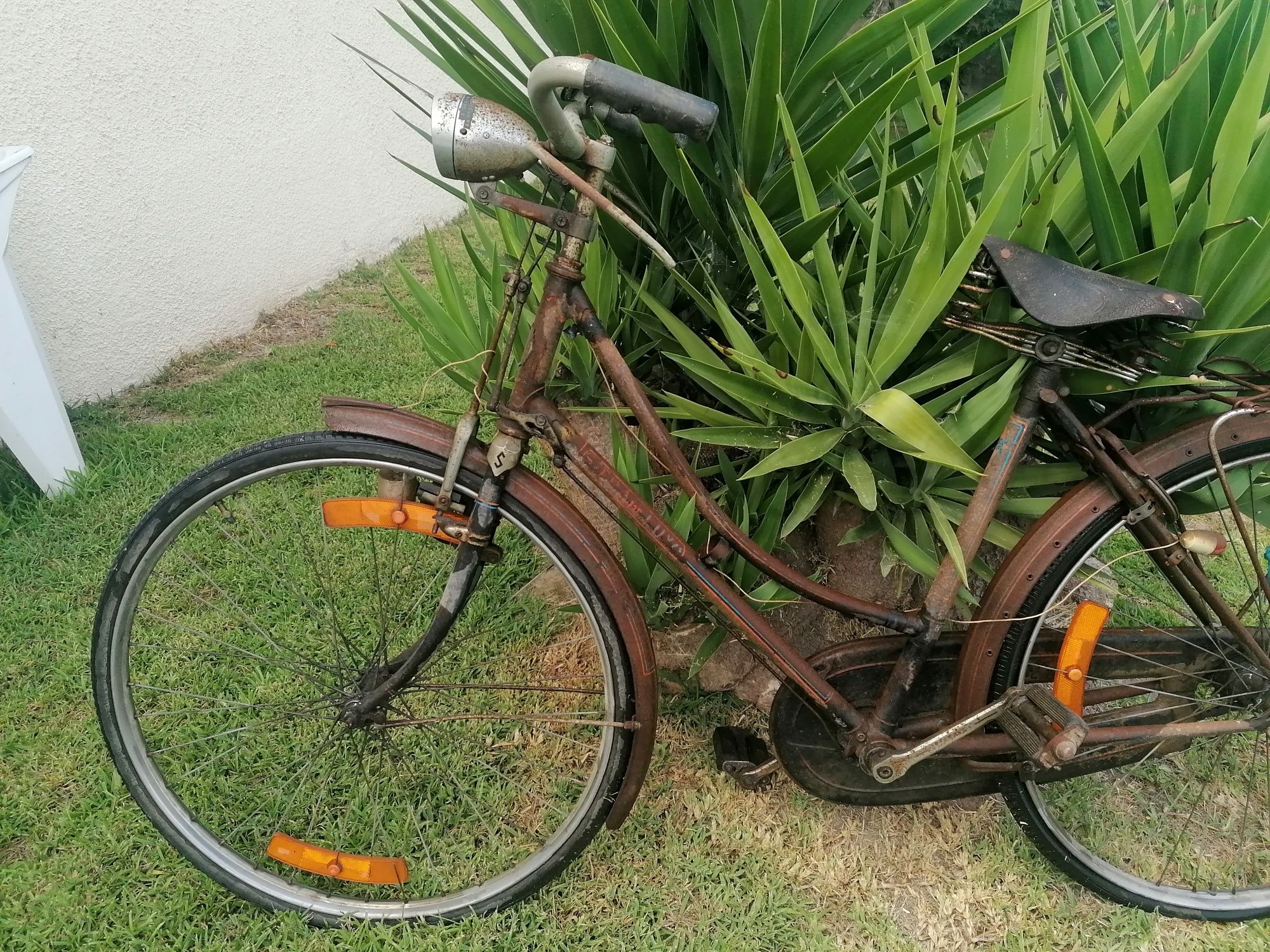 Bicicleta antiga Siera