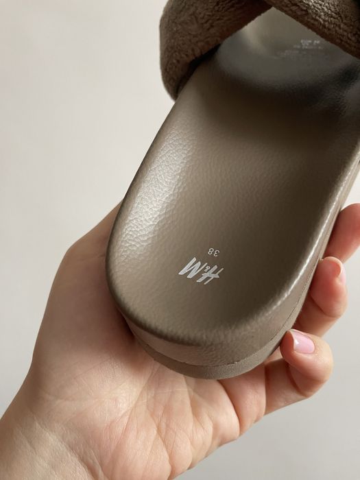 Тапки- шльопки h&m 38 розмір