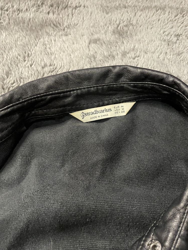 платье Stradivarius . Новое! Размер M. Очень выгодно!