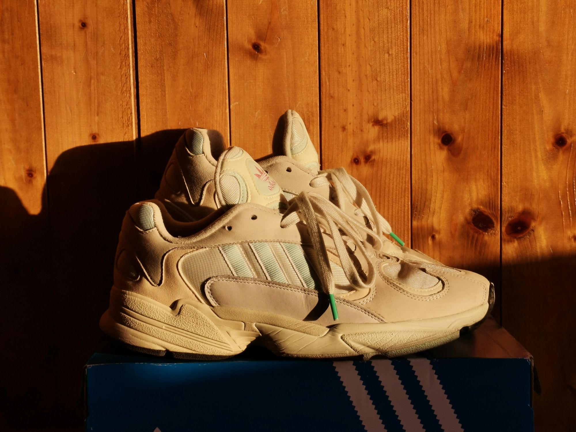 Vendo Adidas Yung-1