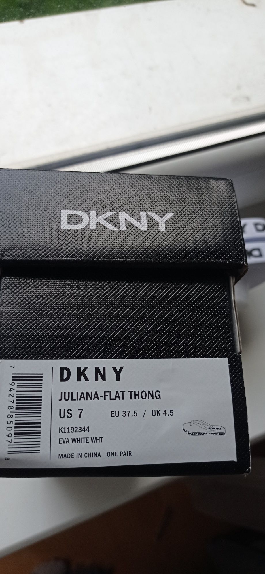 Nowe japonki DKNY 37.5