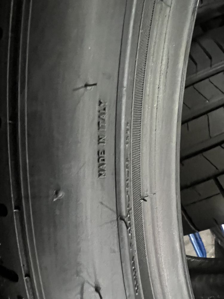 305/30/20+255/35/20 R20 Pirelli PZero PZ4 4шт новые