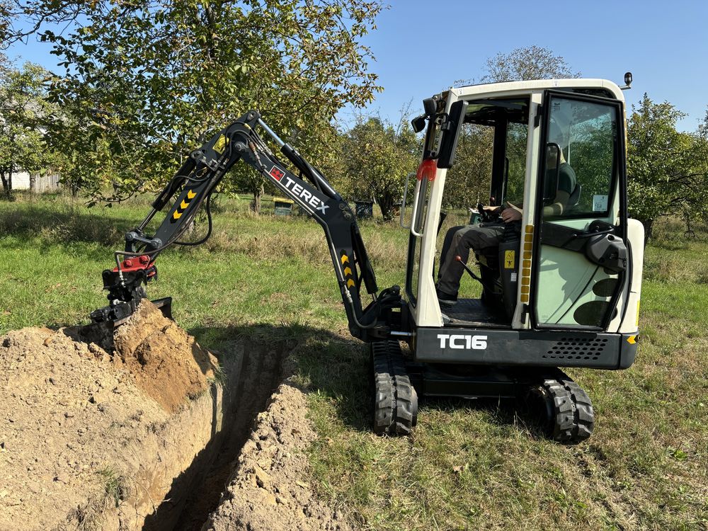 Usługi minikoparką, minikoparka, Terex