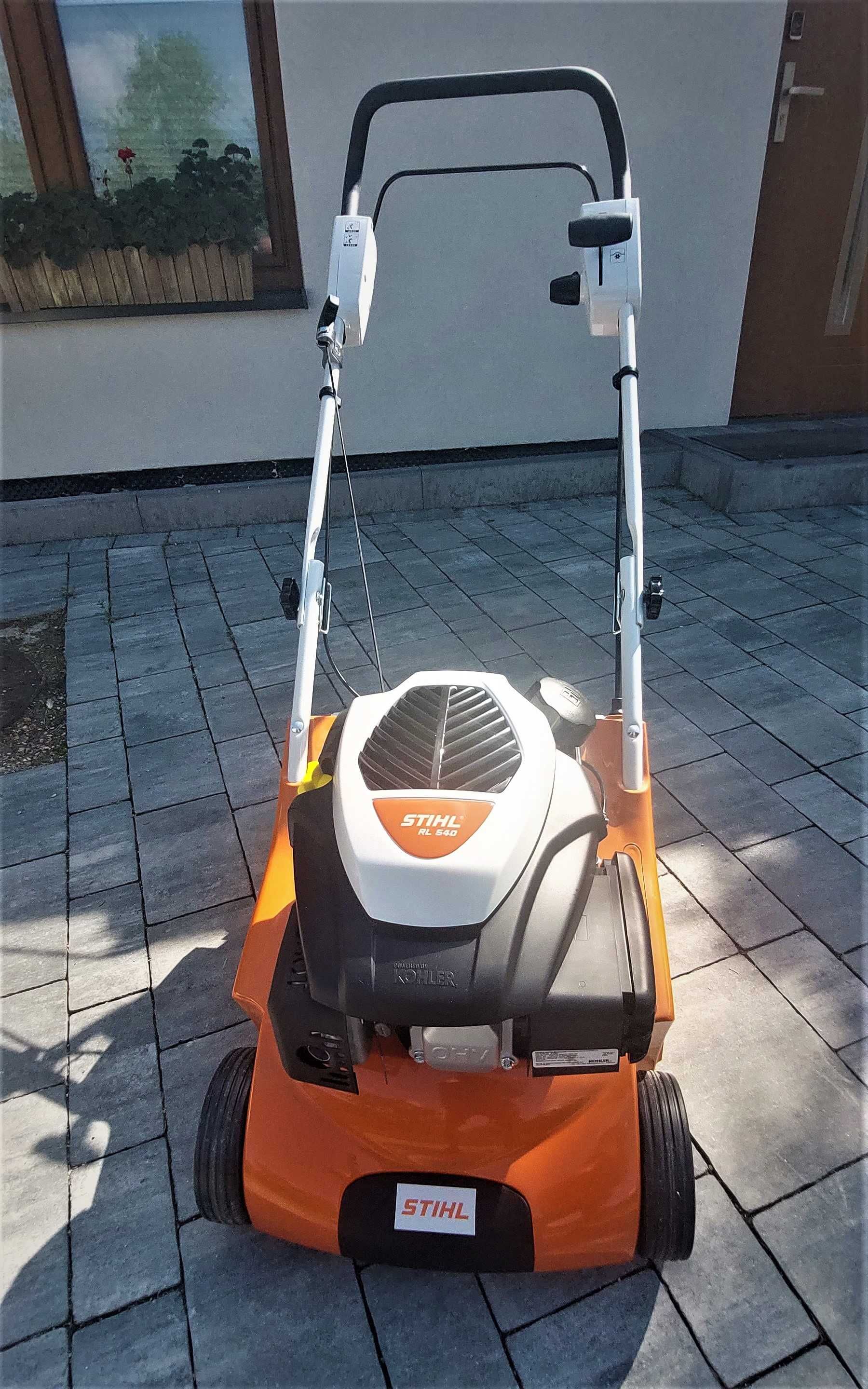 Wydajny mocny wertykulator Stihl RL 540 do dużych powierzchni wynajem