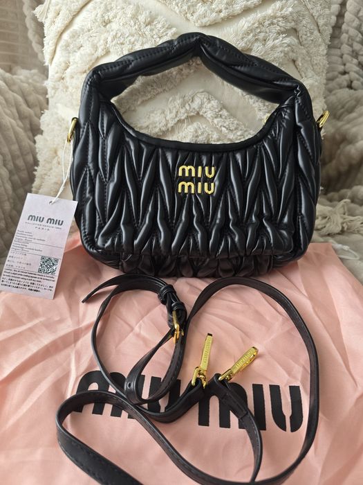 Mala Miu Miu- nova com etiquetas