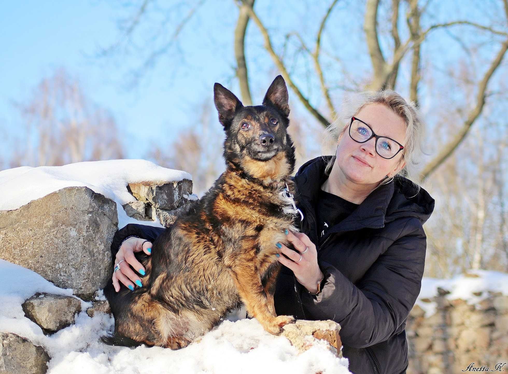 Mała kochająca MAJA marzy o wymarzonym domu!