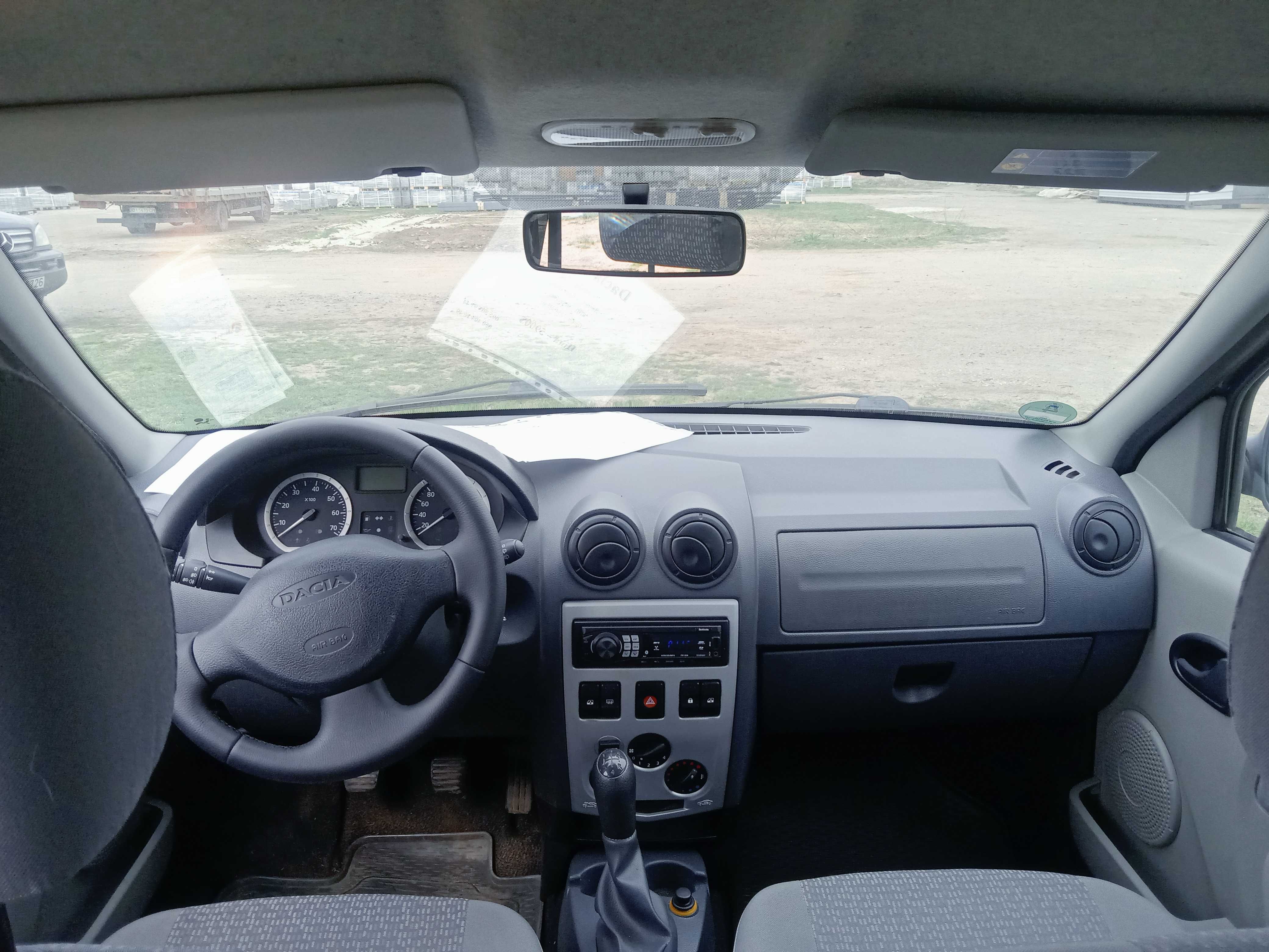 Авто в Розстрочку Dacia Logan