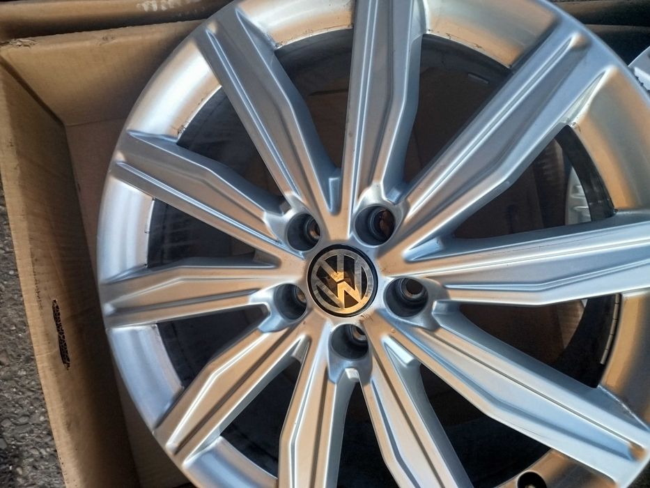 A206# Alufelgi 19" 5x112 et39 8J Audi Skoda Vw Seat