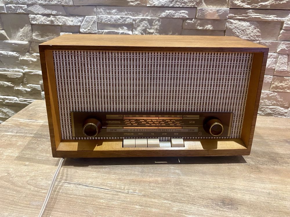 Radio lampowe Grundig  96M