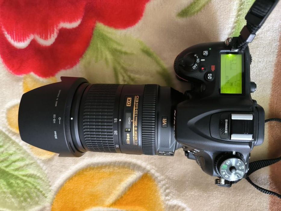 Объектив Nikon AF-S 18-300mm f/3.5-5.6G ED VR