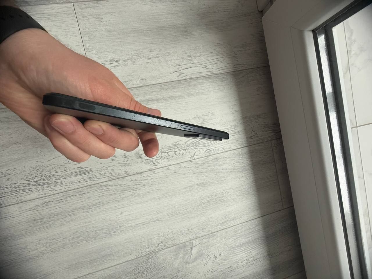 Продам мобільний телефон OPPO Reno 7