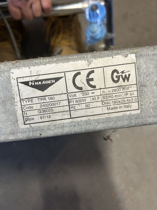 Elektryczna piła do płytek