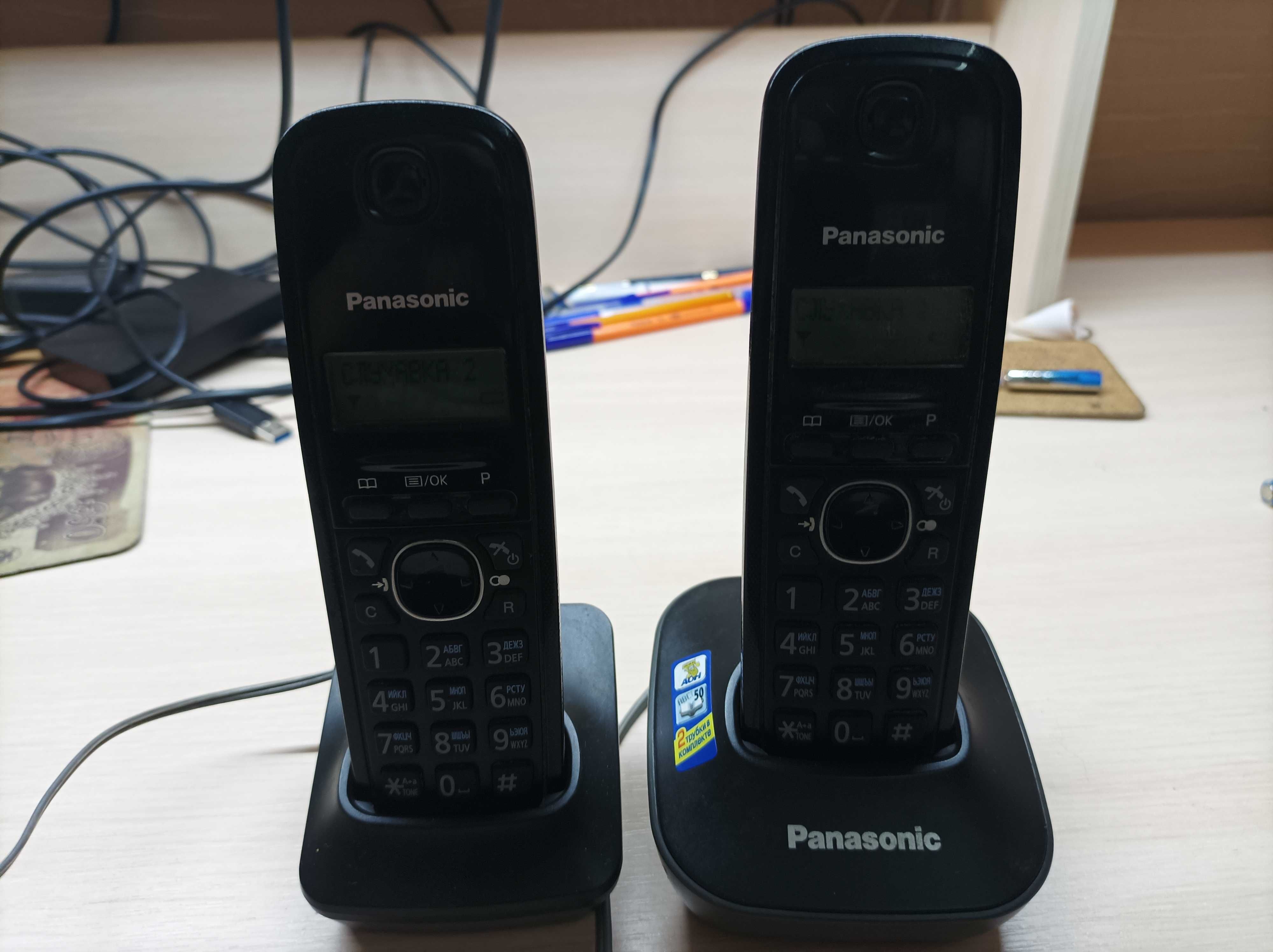 Телефон DECT PANASONIC KX-TG1611UA с двумя трубками.