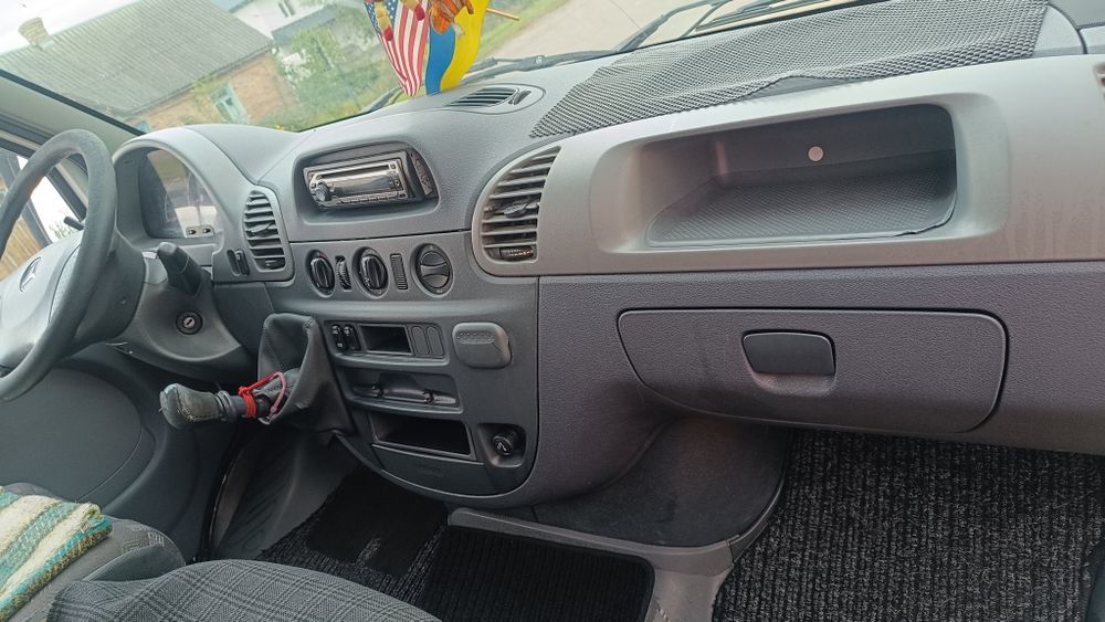 Бус Mersedes Sprinter
