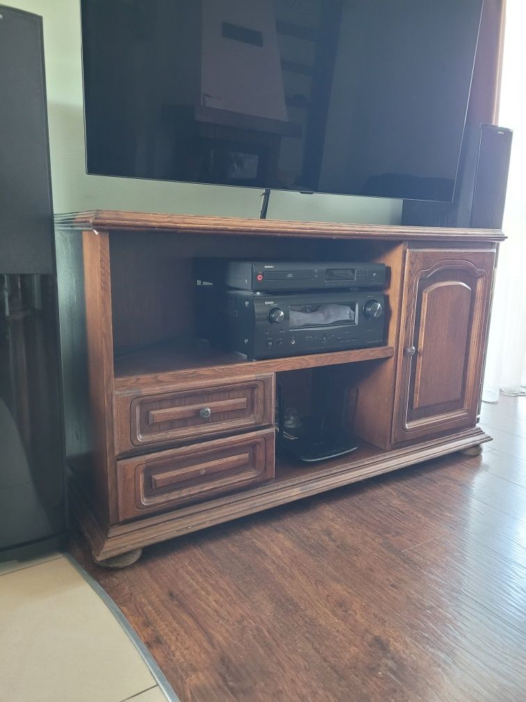 Szafka RTV drewniana, szeroka 132cm