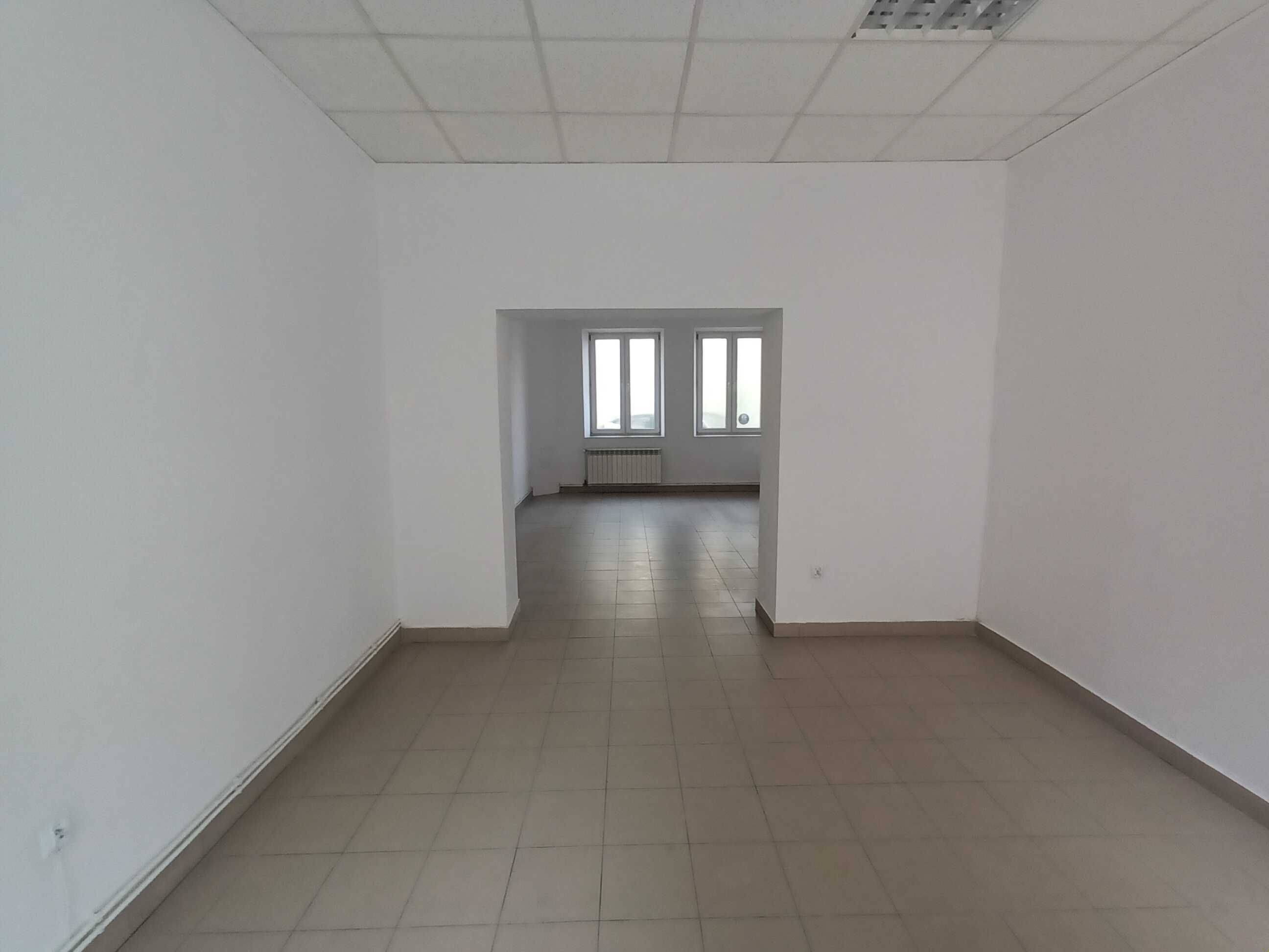 Lokal 53 m2 w centrum Lubartowa do wynajęcia, ogrzewanie miejskie