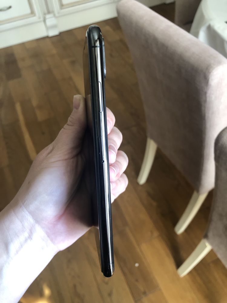 Продаю iphone Xs max, 64 gb