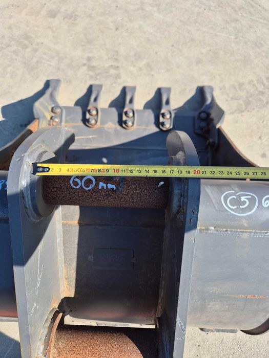 Nowa łyżka koparki zęby szerokość 75 80 60 KUBOTA VOLVO CAT sworzeń 60