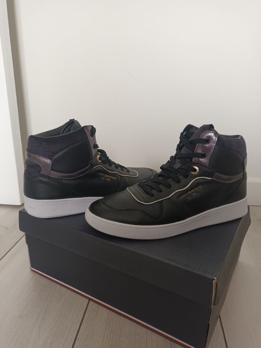 Продам зимние Ботиночки-кроссовки  Tommy Hilfiger