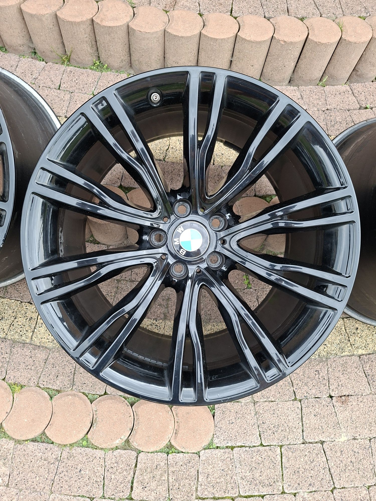 Felgi BMW 20" 5x120 M-pakiet Styling 551 10j 11j X5 X6 F15 F16 Wklęsłe