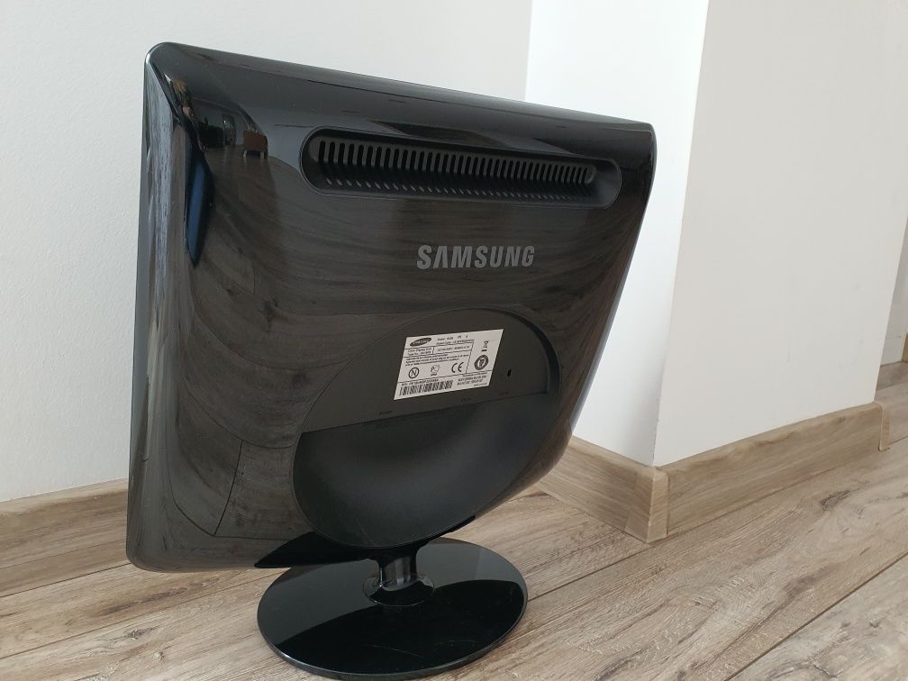 Monitor 21 cali Samsung SyncMaster 932B