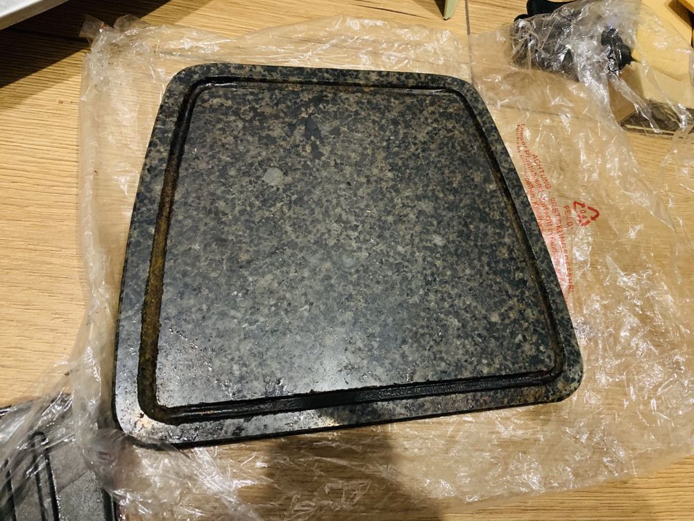 Grill elektryczny raclette