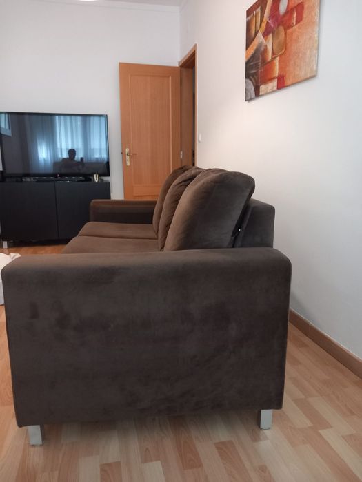 Sofá, castanho escuro, 3 lugares, muito bom estado