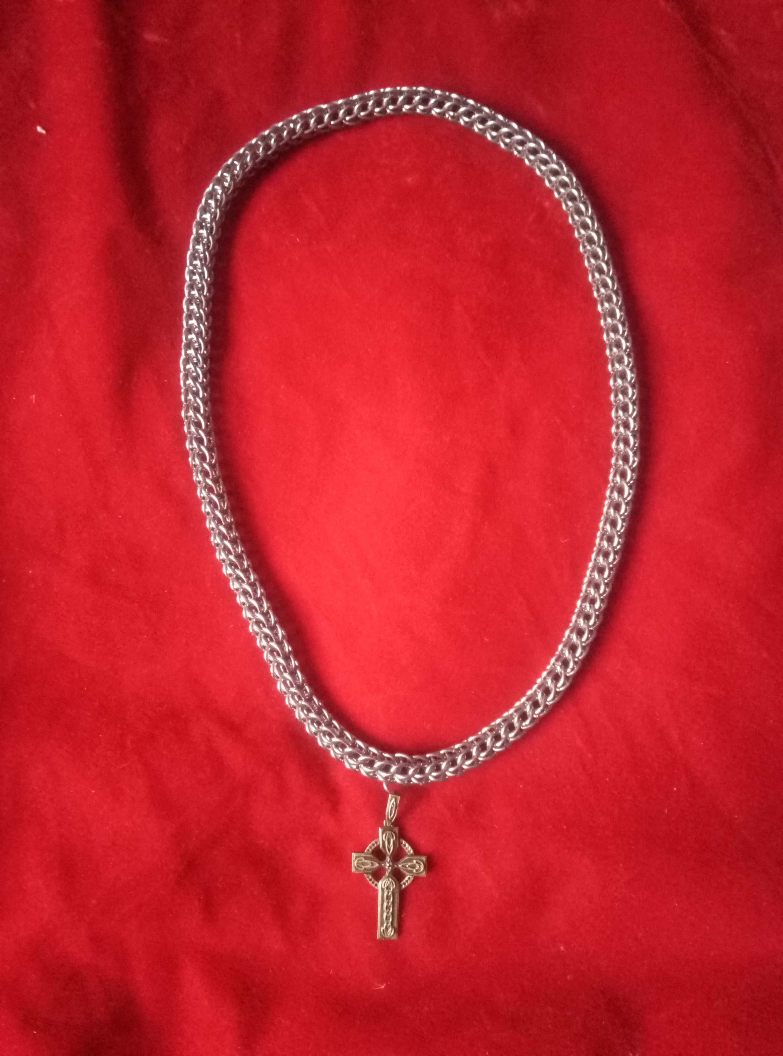 кельтский крест на персидской цепи