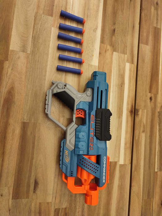 Wyrzutnia Nerf Elite 2.0 COMMANDER + strzałki
