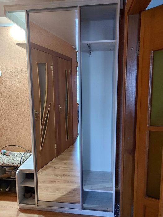 Шафа в коридор бу