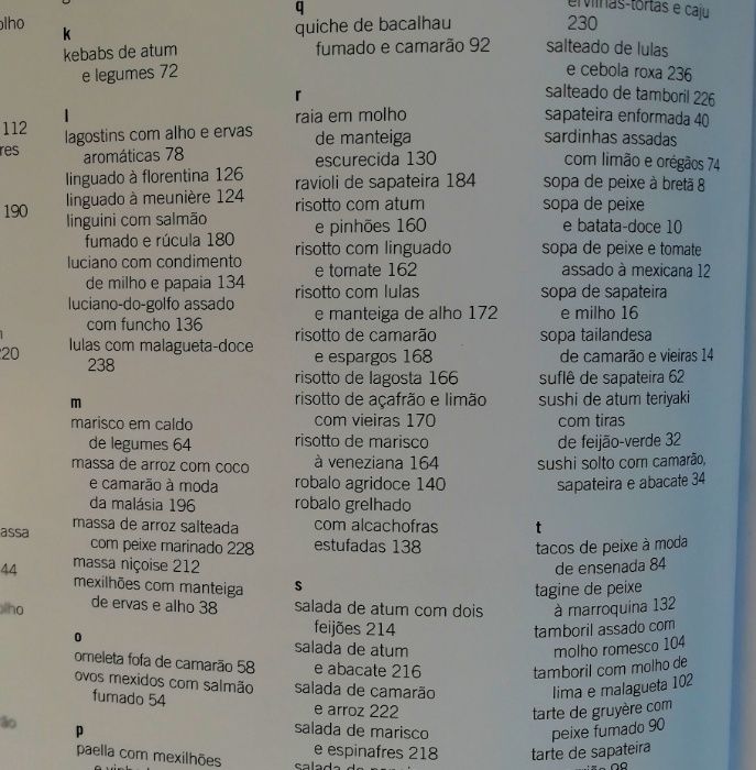 Livro de receitas de peixe e marisco de todo mundo