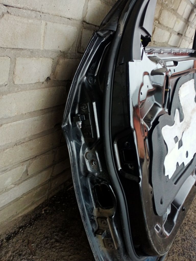 Передня права дверка BMW X3