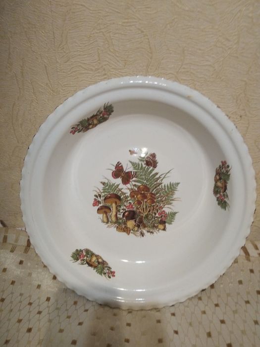 Блюдо емальоване часів СРСР. Нове.