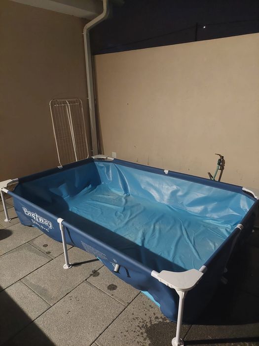 Piscina com 1 mês de uso