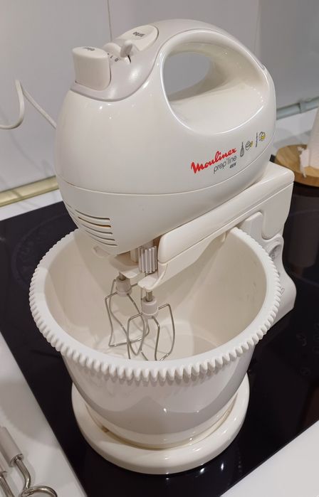 Batedeira com Taça MOULINEX (450 W - Taça 2.5 L)