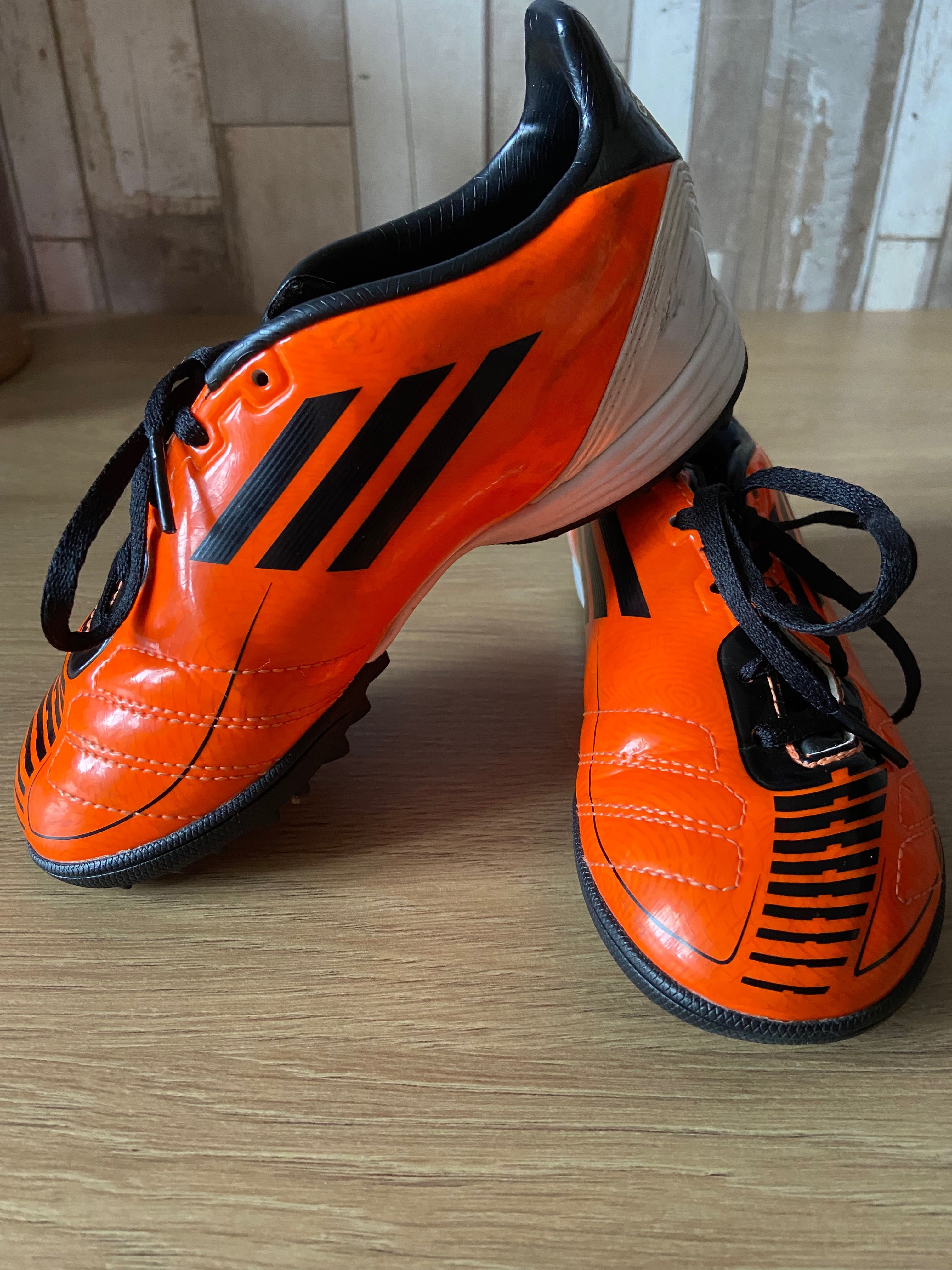 Buty piłkarskie Adidas turfy 30,5 dla dzieci